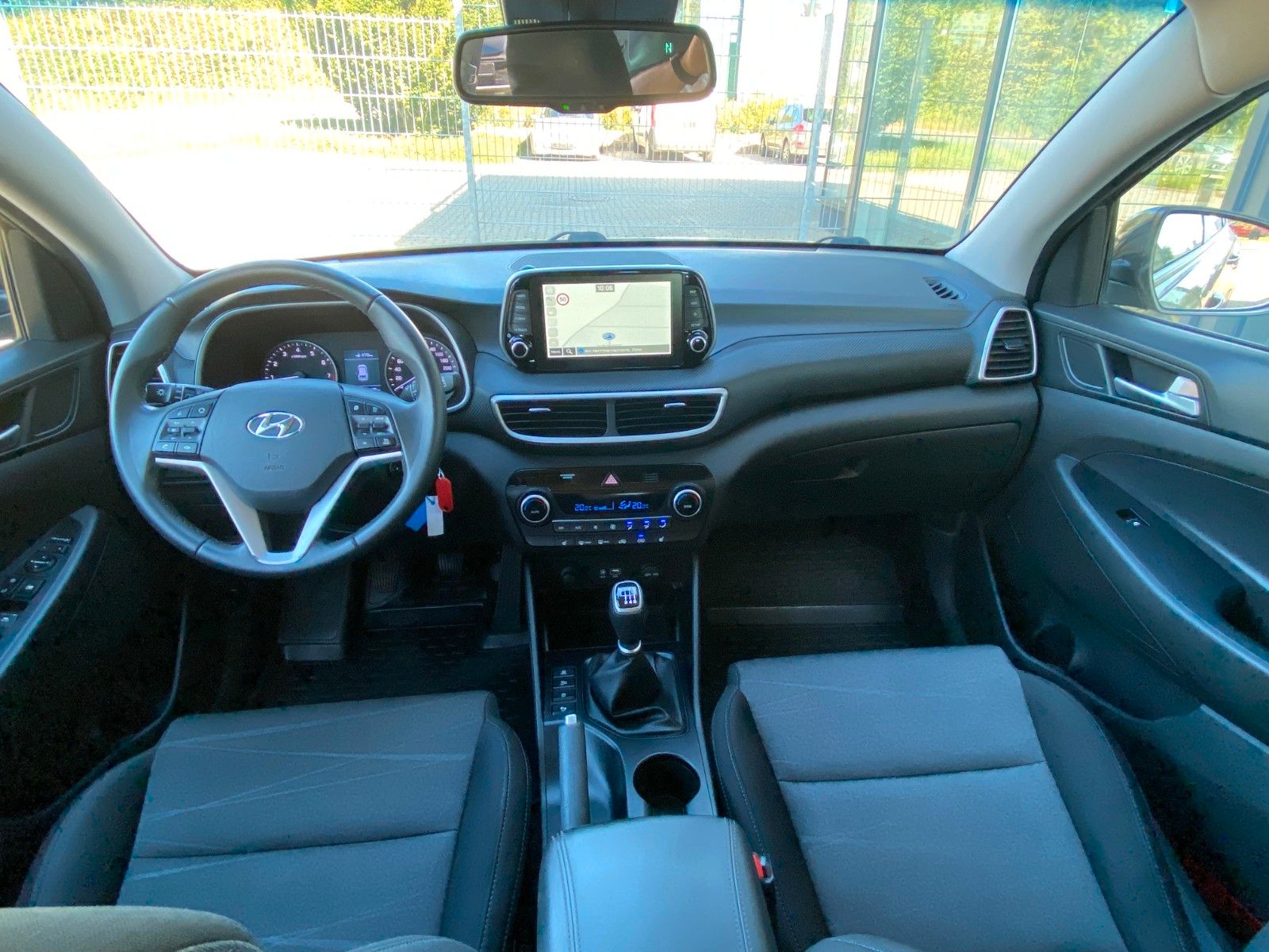 Fahrzeugabbildung Hyundai Tucson 2WD Navigation Klimaautomatik