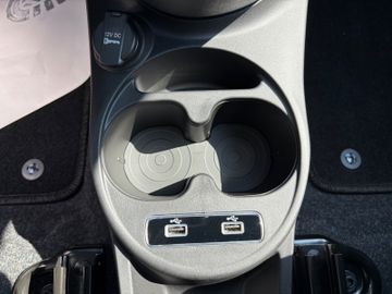 Fahrzeugabbildung Fiat 500 Dolcevita Pano Klimaaut. Temp DAB CarPlay
