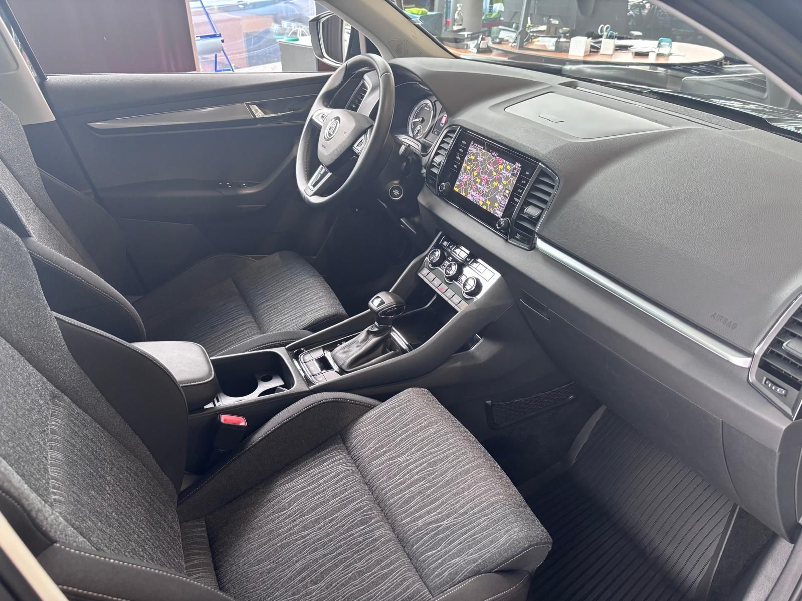 Fahrzeugabbildung SKODA Karoq Style AHK ACC LED RFK