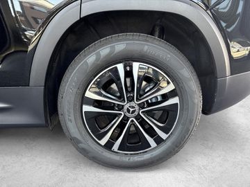 Mercedes GLB 200 - 4