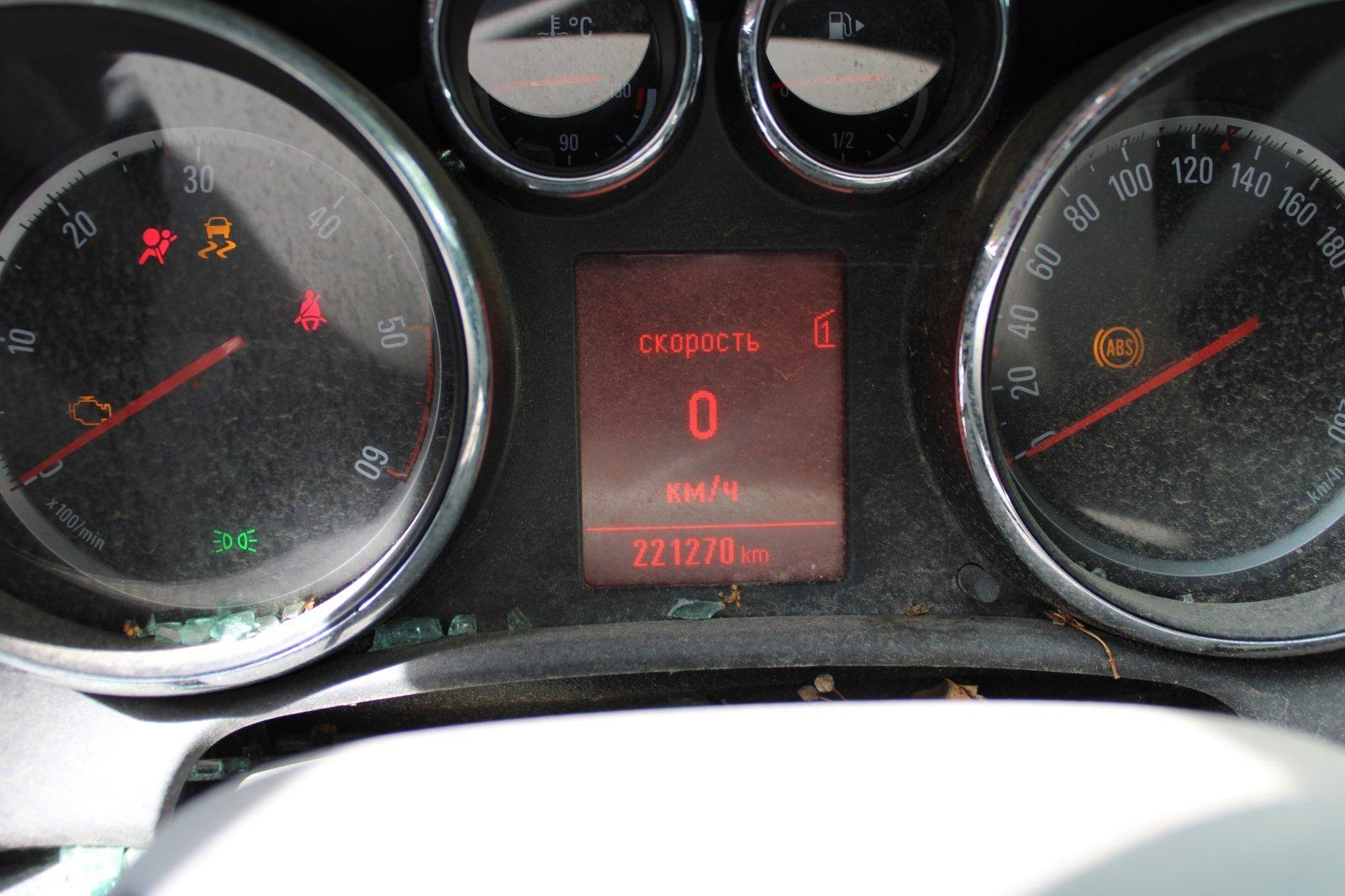 Opel Astra 2012 — engine 1.686 cm³, 125 HP (92kW)