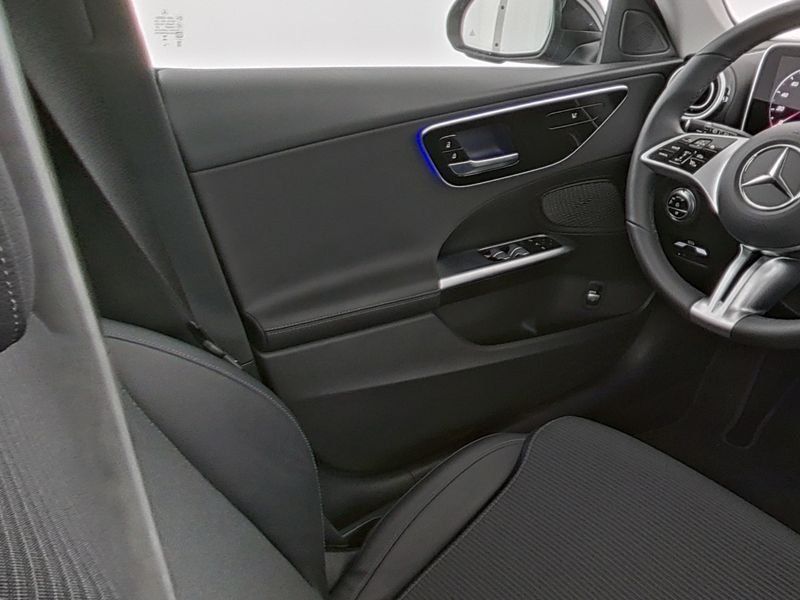 Fahrzeugabbildung Mercedes-Benz C 180 T Avantgarde*STDHZG*Totwink*LED*Kamera*