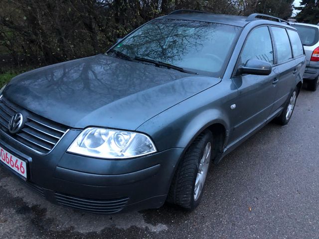 Volkswagen Passat Variant Basis  Klima