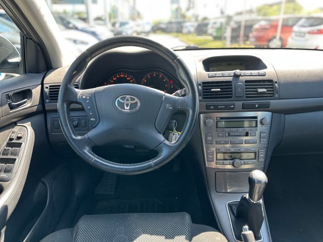 Toyota Avensis  Kombi 1.8 Sol