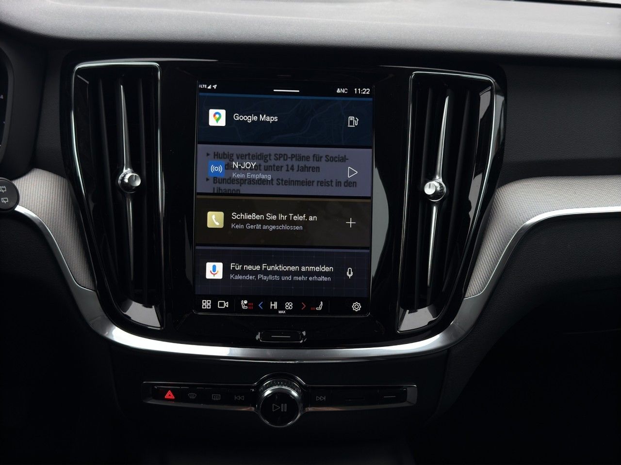 Volvo V60 B4 Cross Country Plus AWD/Leder/Navi/LED/19Z foto 9