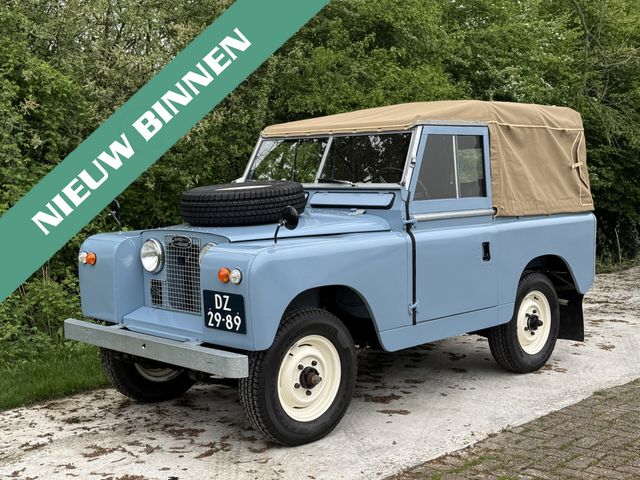 Land Rover 88 Softtop Series IIA M1019