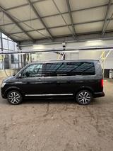Volkswagen Multivan Gen. 6,  AHK, SHZ,LED, Leder, DCC FW