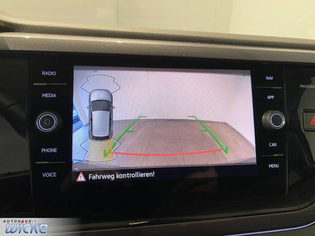 Polo 1.0 TSI DSG Style APP CONNECT KLIMA REAR