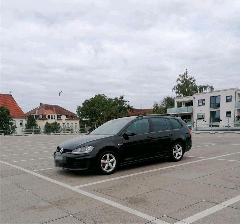 Image of Volkswagen Golf
