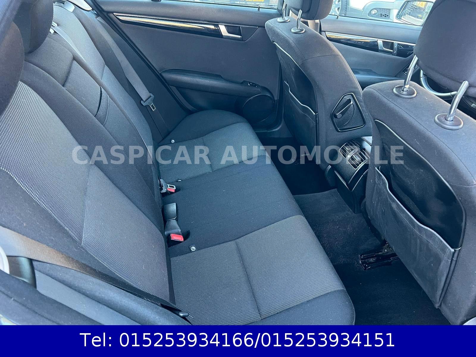 Mercedes-Benz C200 2015 — photo 23