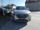 Hyundai TUCSON Premium 4x4 Automatik  Standheizung Sitzh - : Beige, Metallic