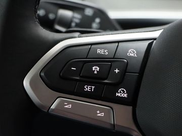 Fahrzeugverkauf 13 Volkswagen Tayron 1.5 eTSI 110 kW Life LED Kamera AHK