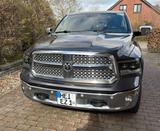 Dodge RAM - graue Dodge RAM