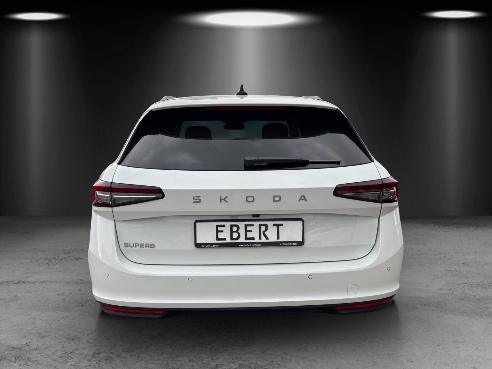 Fahrzeugabbildung SKODA Superb Combi Selection 2,0 TDI 110 kW DSG