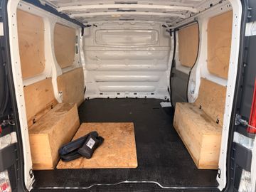 Renault Trafic - 8