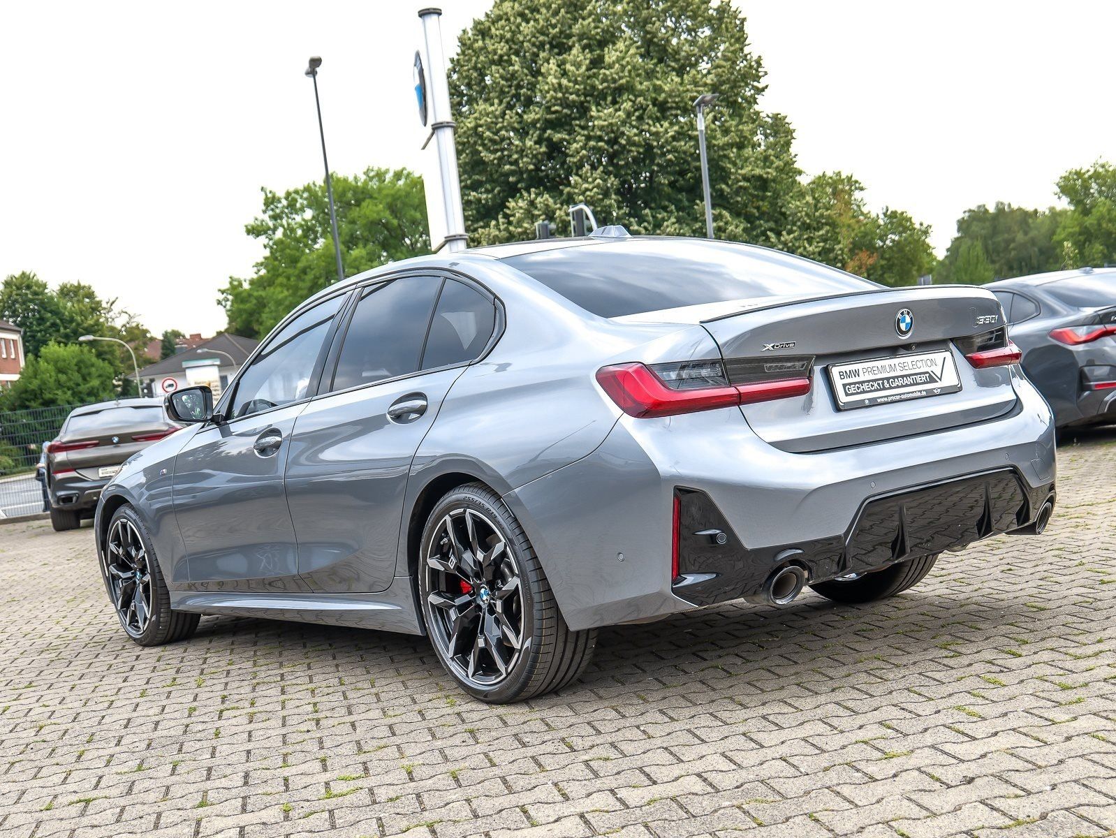 BMW 330 - Bild 7