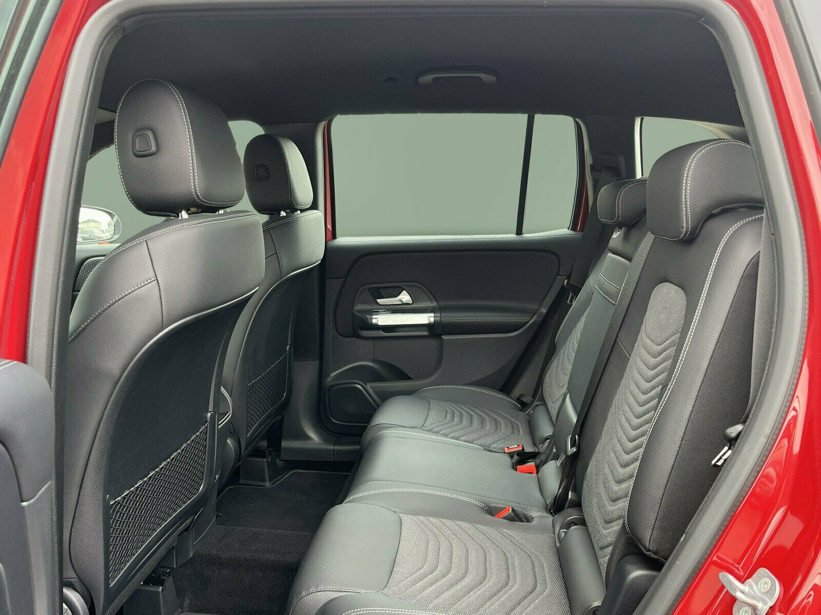 Mercedes-Benz GLB 200d 4M PROGRESSIVE+STANDHZ+DISTRO+KAM+EASYP foto 12