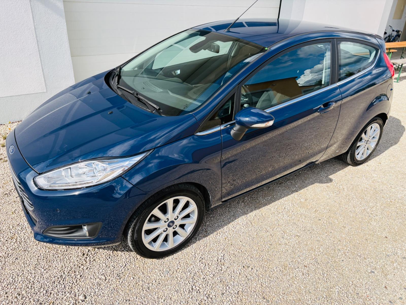 Ford Fiesta*TITANIUM*SPORT-DESIGN*PDC*SHZ*BLUETOOTH*
