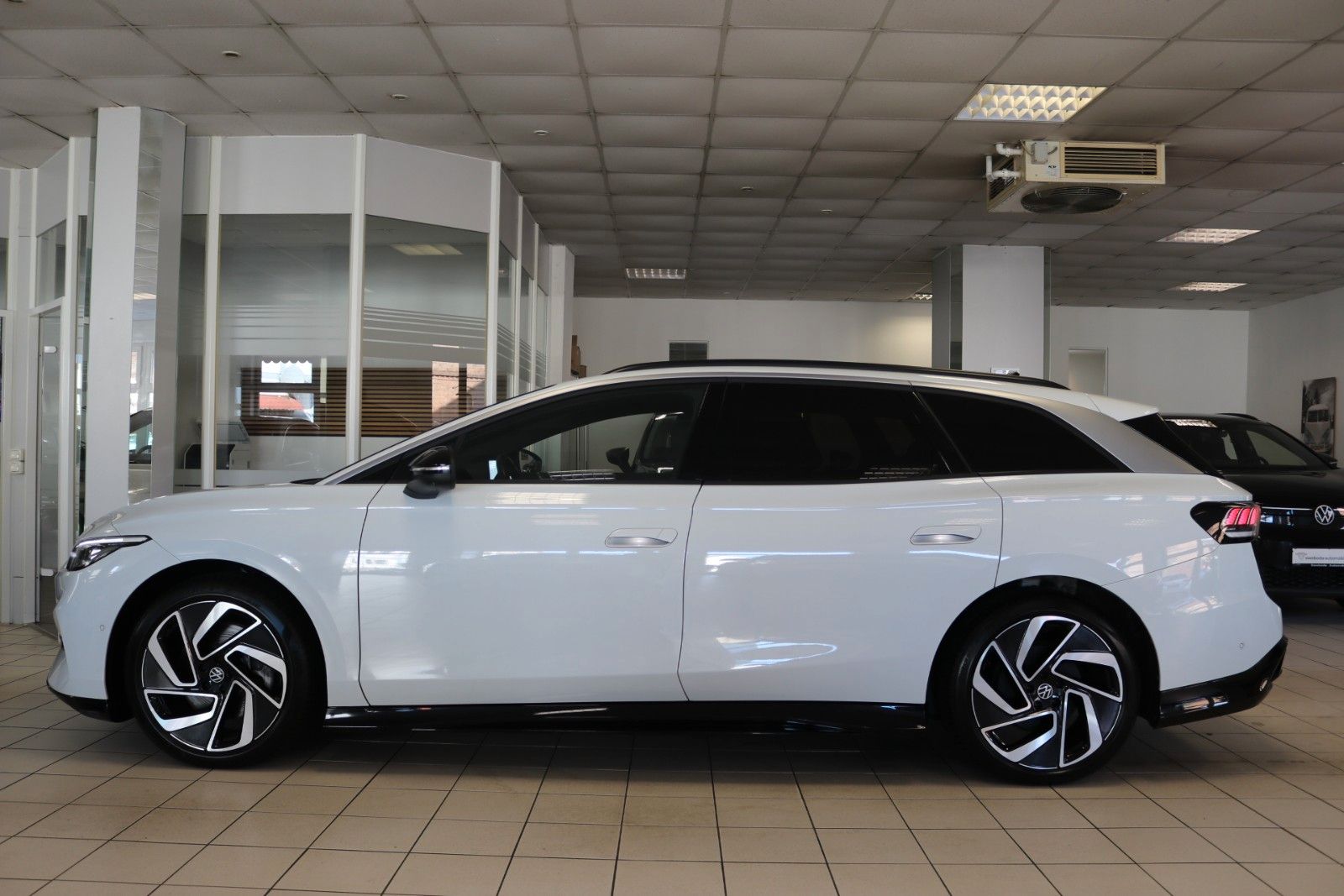 Volkswagen ID.7 Tourer Pro AHK HUD 360° Matrix Memory 99% foto 10