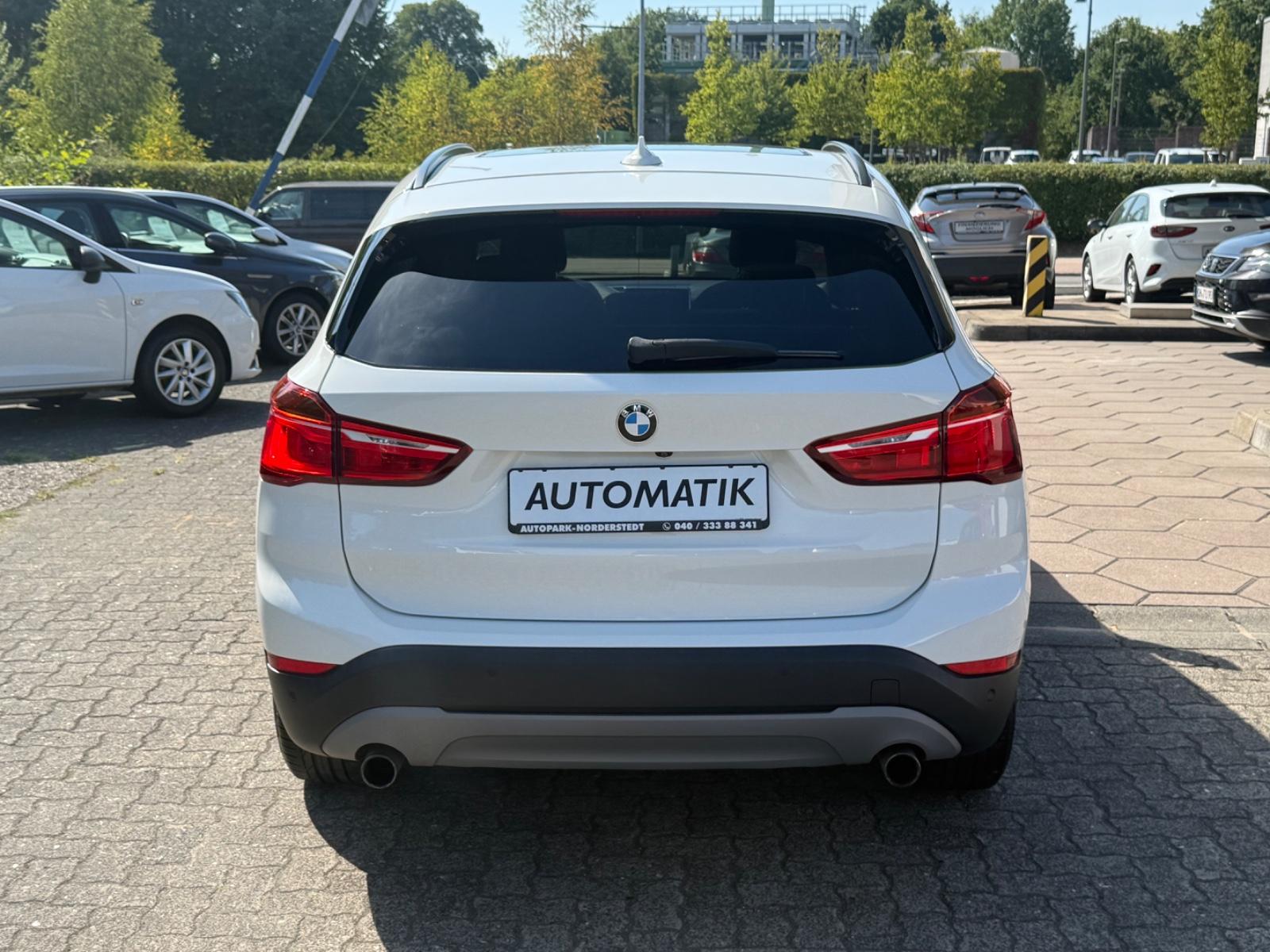 BMW X1 xDrive 20i Panorama / Head up / Kamera