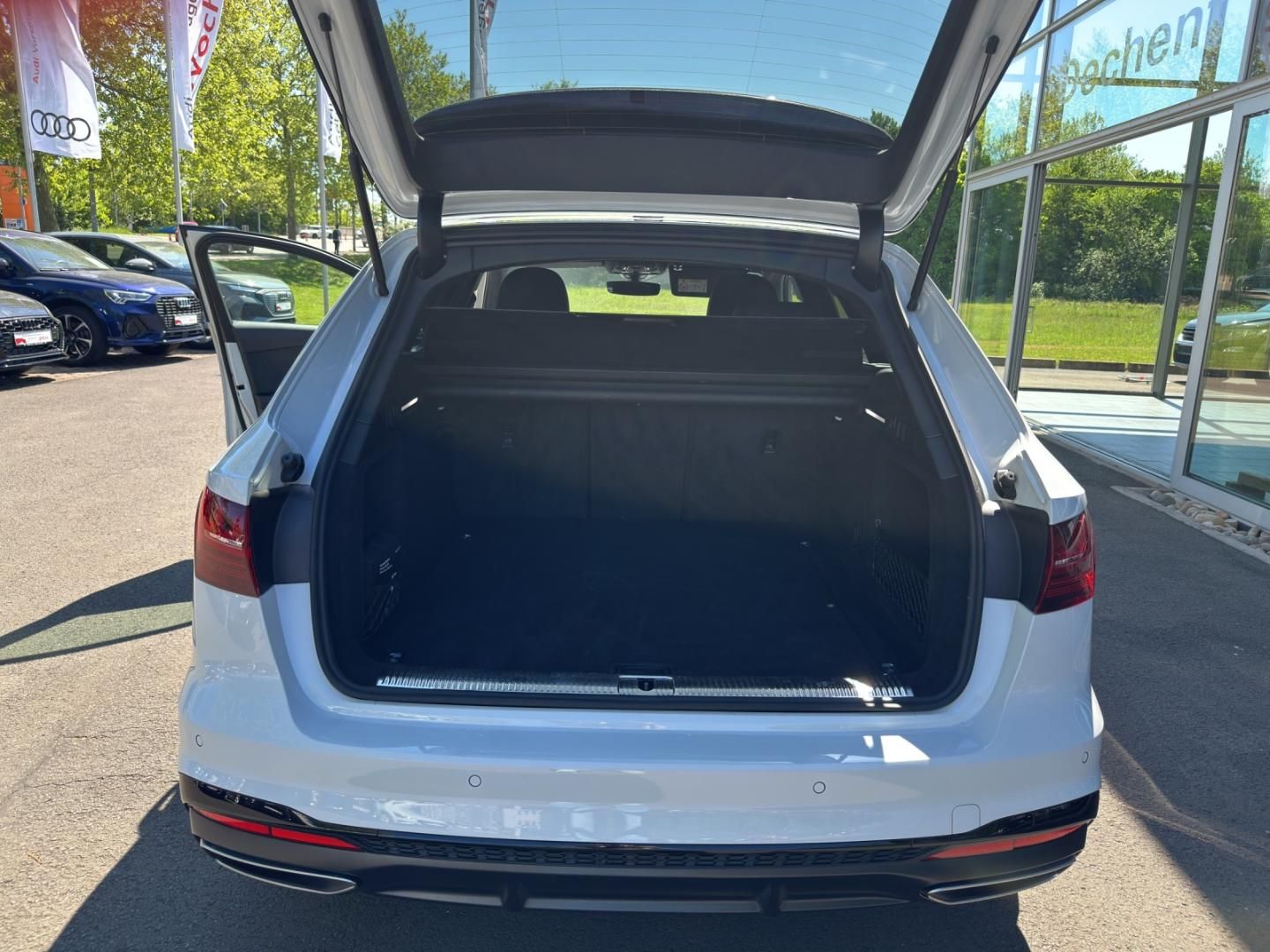 Fahrzeugabbildung Audi A4 Avant S line 35 TFSI S tronic LED Memory Opti
