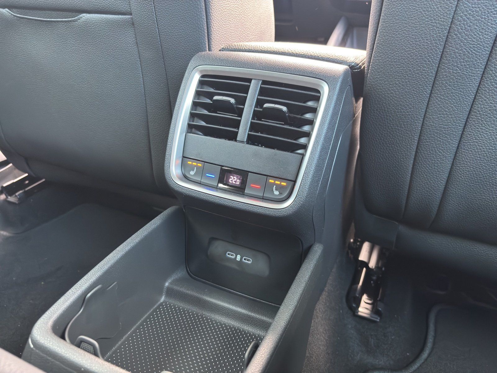 Fahrzeugabbildung SKODA Octavia Combi Selection 1,5 TSI mHEV 110 kW DSG