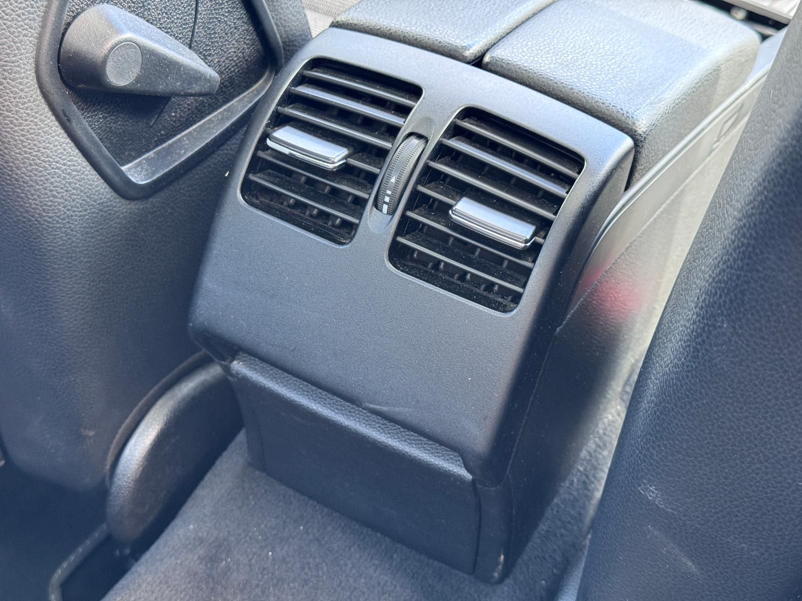 Fahrzeugabbildung Mercedes-Benz C 220 d AUTOMATIK/PANORAMA/PDC/AHK/SITZHZG/