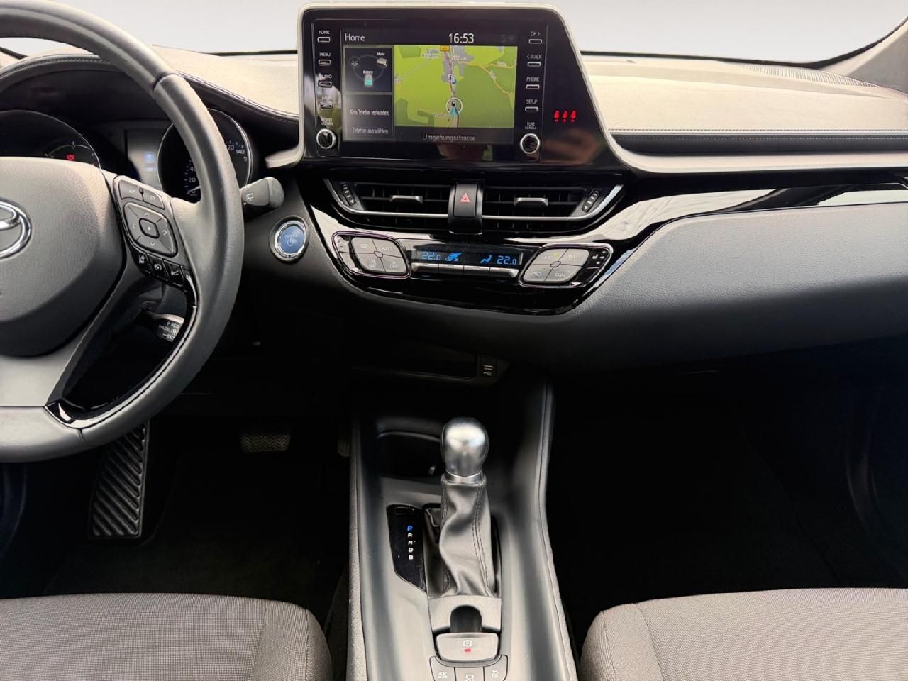 Fahrzeugabbildung Toyota C-HR Hybrid Business Edition