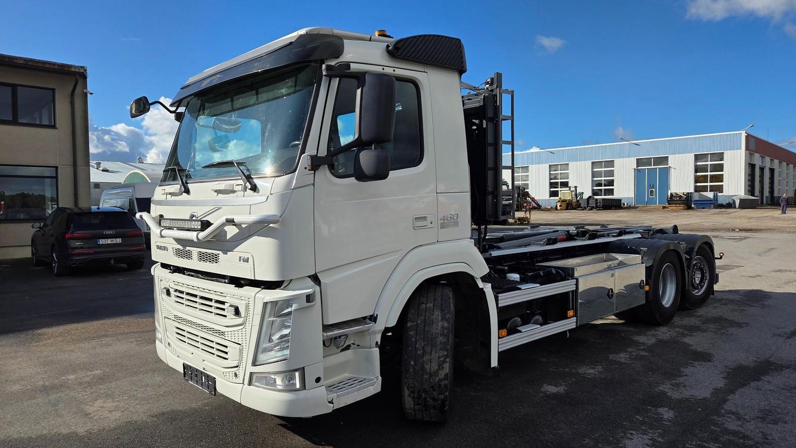 Volvo FM460 6X2*4