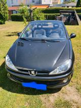 Peugeot 206 CC  Schwarz  TÜV neu - Peugeot 206 in Bochum