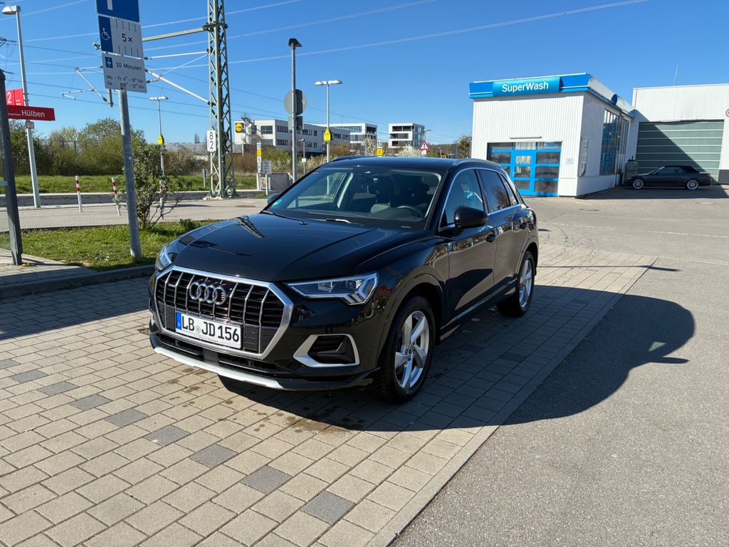 Image of Audi Q3
