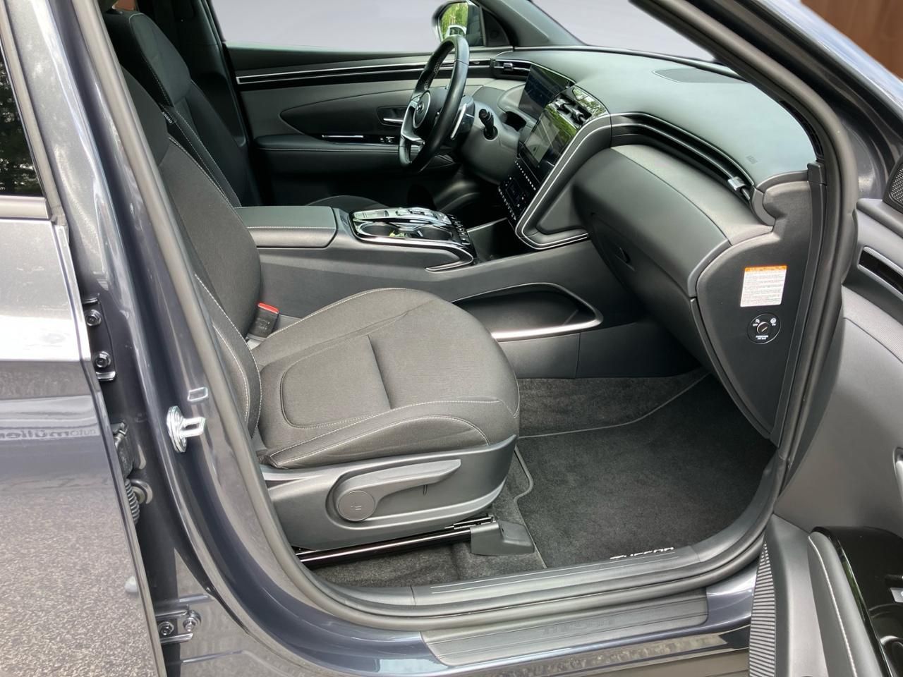Fahrzeugabbildung Hyundai TUCSON BLACKLINE LED*SHZ*LHZ*NAVI*ZV*KRELL*KEYLE