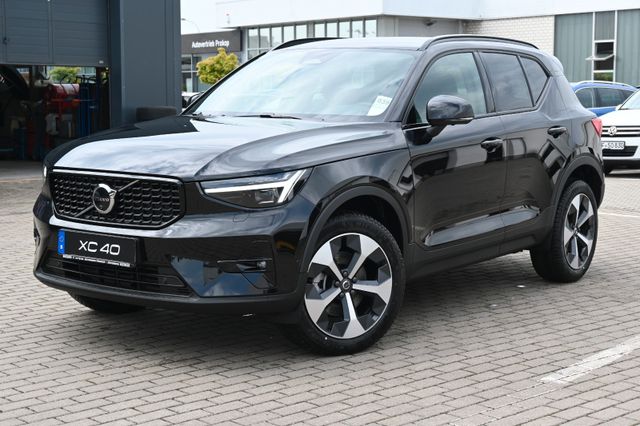 Volvo XC40 B3 DKG Plus Dark*FSHZG*360°*AHK*AllSeason