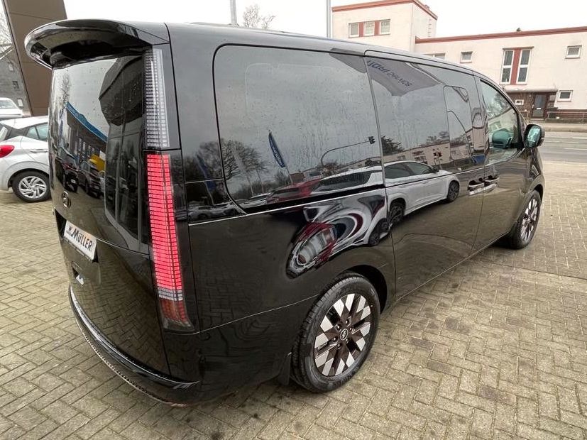 Fahrzeugabbildung Hyundai Staria 2.2 CRDi Automatik
