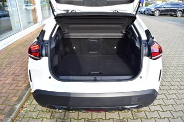 Citroën C4 PT130 EAT8 Shine | PDach, RCam, 360, TW, Voll
