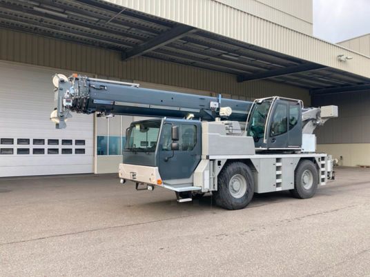 Liebherr LTM 1040-2.1