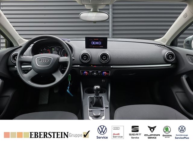 Audi A3 Sportback Attraction 2,0TDI PDC ACC SHZ Spurh