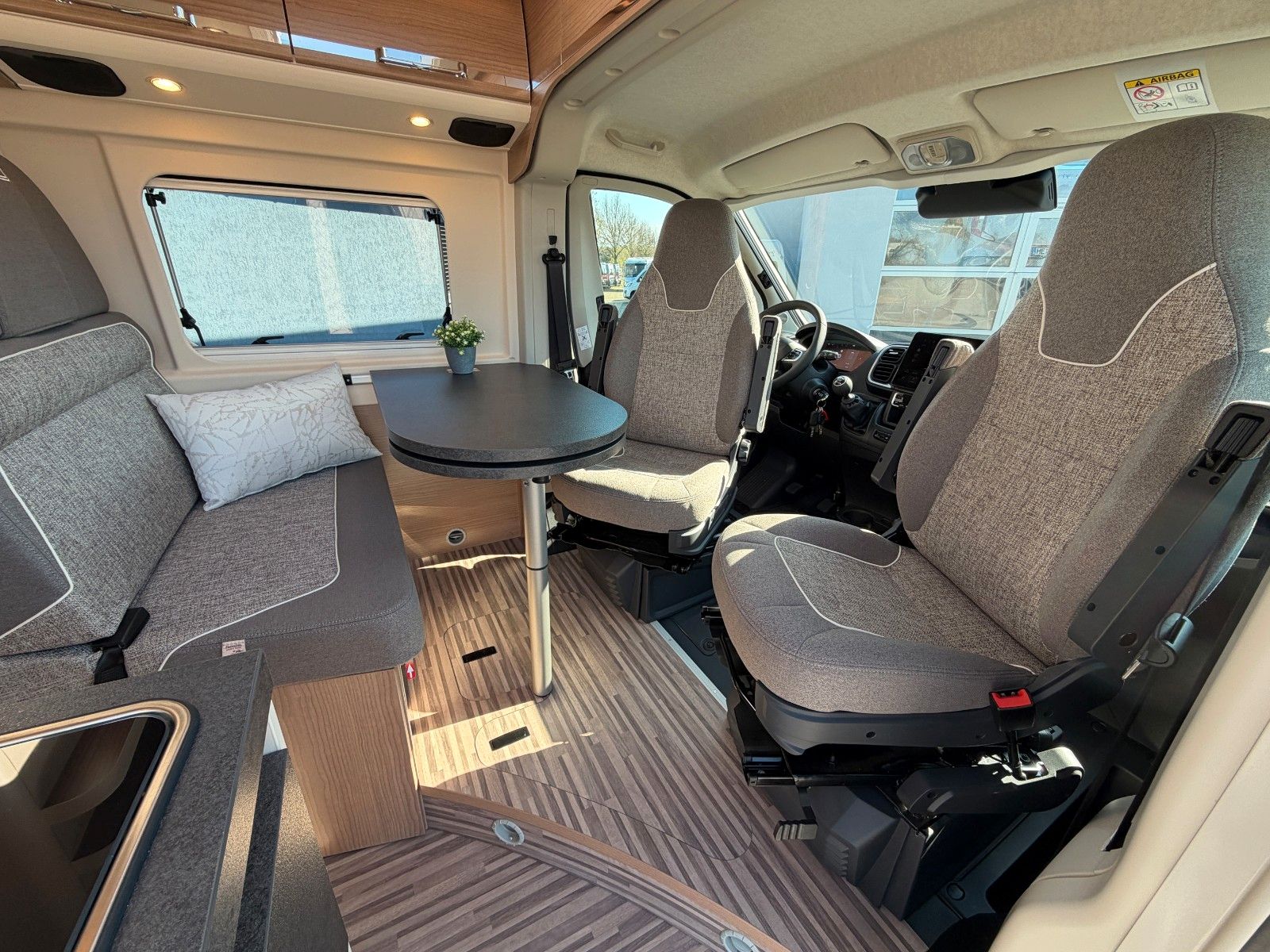 Fahrzeugabbildung Malibu Van Diversity Coupe 640 LE K Lucca MJ26
