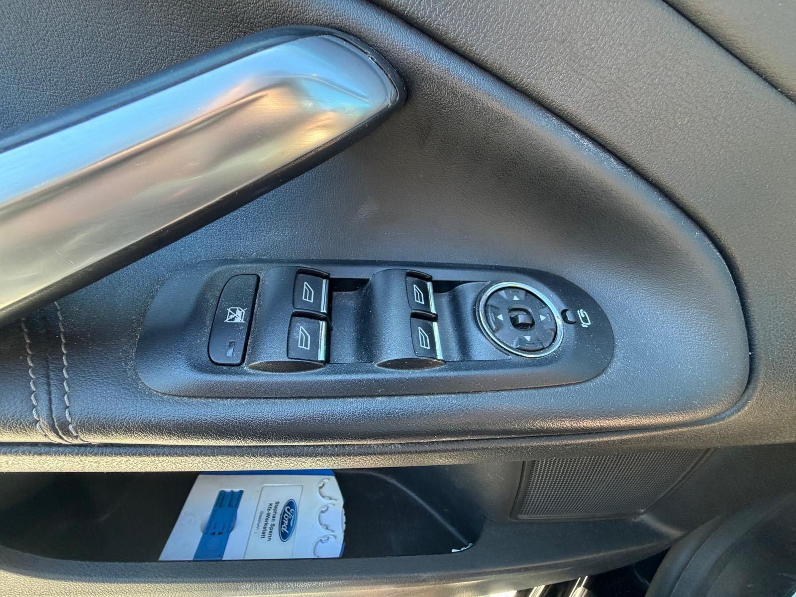 Ford Mondeo 2011 — photo 9