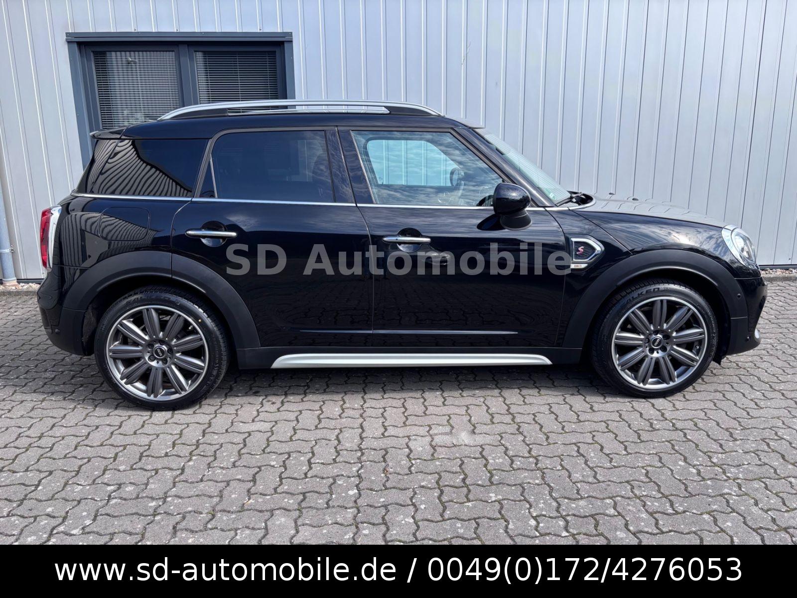 MINI Cooper Countryman S JOHN COOPER WORKS + 1.HAND