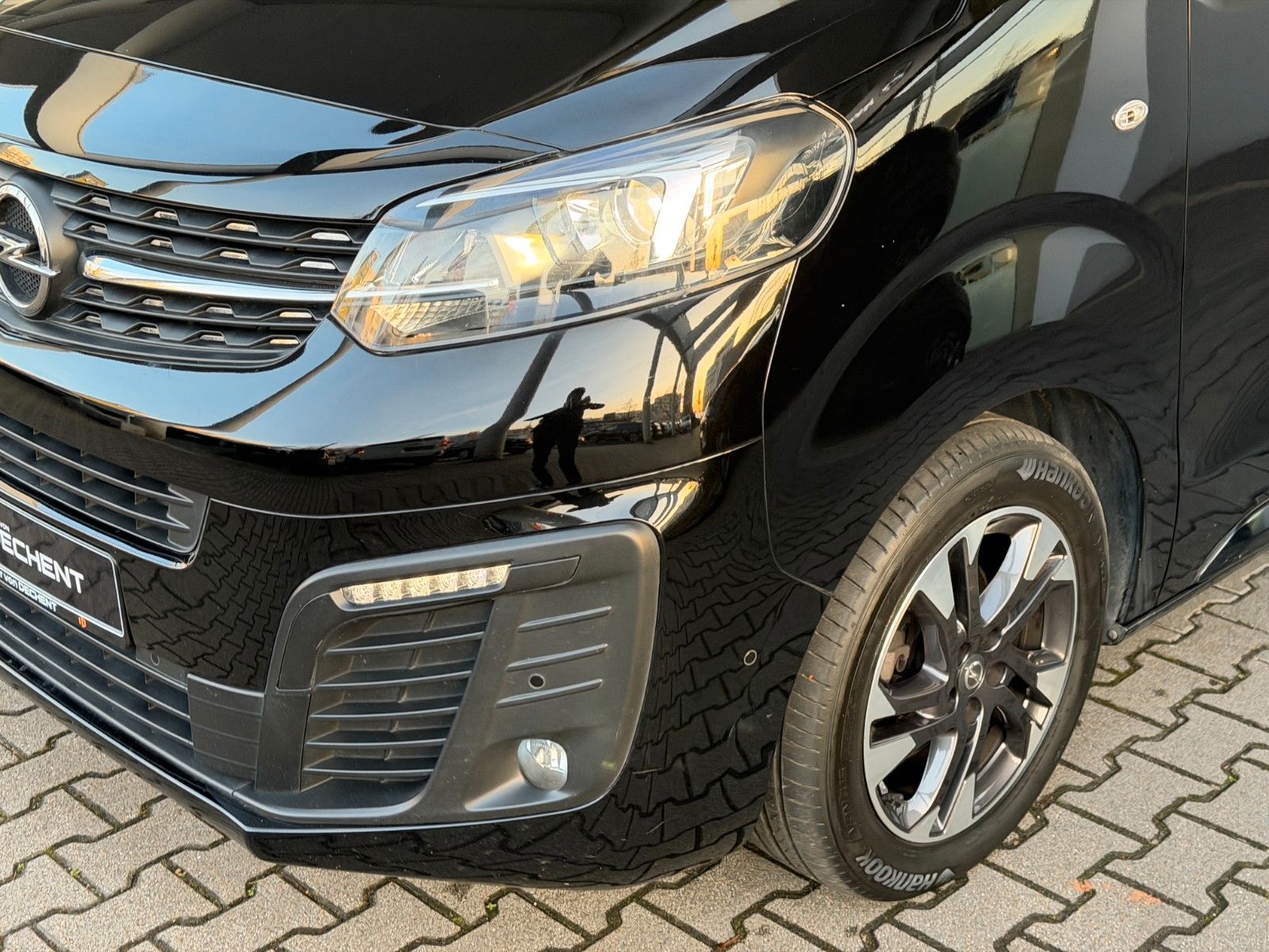 Fahrzeugabbildung Opel Zafira Life Elegance M AHK/Standheizung/8-Sitze!