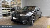 BMW iX A xDrive40 Sportpaket HUD AHK ACC 360° 22" - BMW iX mit Schiebedach