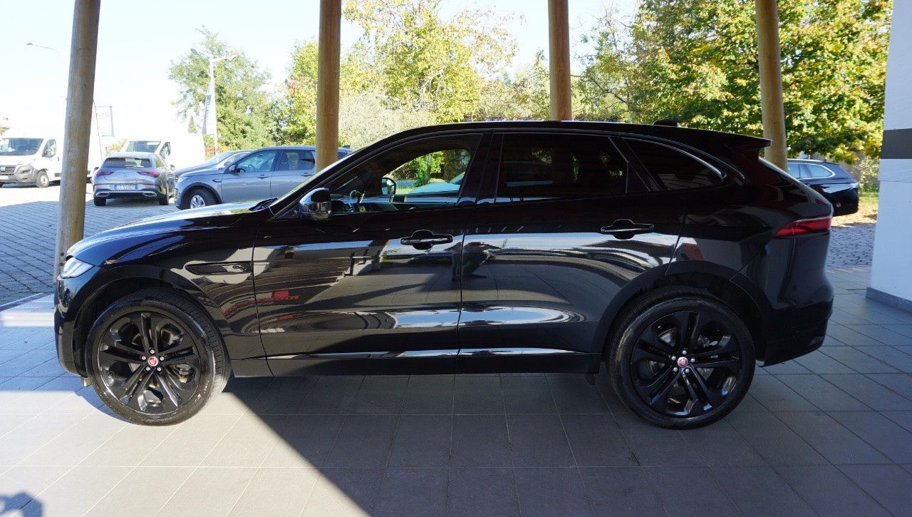 Jaguar F-Pace 2.0d i4 mhev R-Dynamic S awd 204cv imagem 2