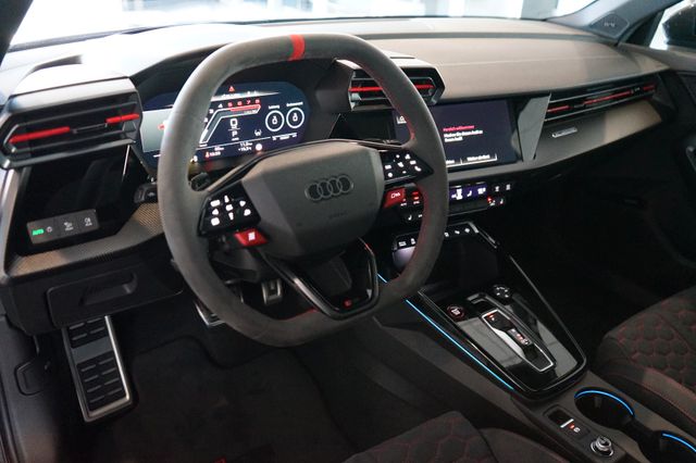 Audi RS3 Sportback | Schalensitze | Carbon | Keramik