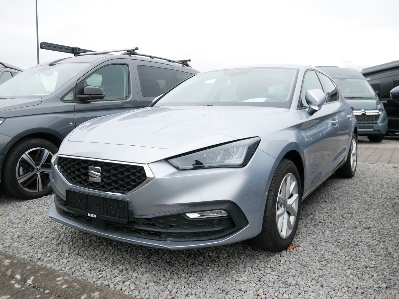 Fahrzeugabbildung SEAT Leon 1.5 TSI Style LED PDC DAB 3-Zonen Klima