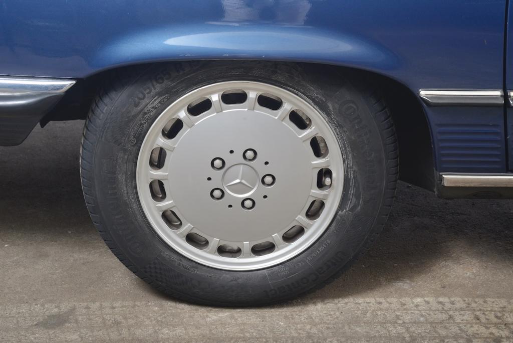 Mercedes-Benz SL 300