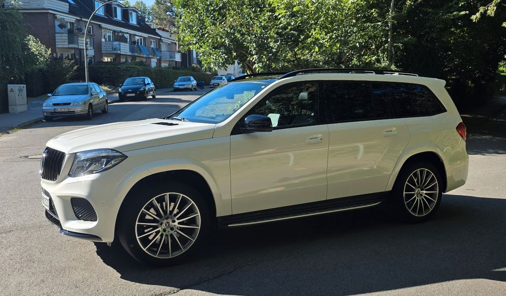 Mercedes-Benz GLS 400