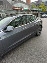 Tesla Model 3 Langstreckenbatterie - Allradantrieb... - Tesla Model 3 Gebrauchtwagen in München