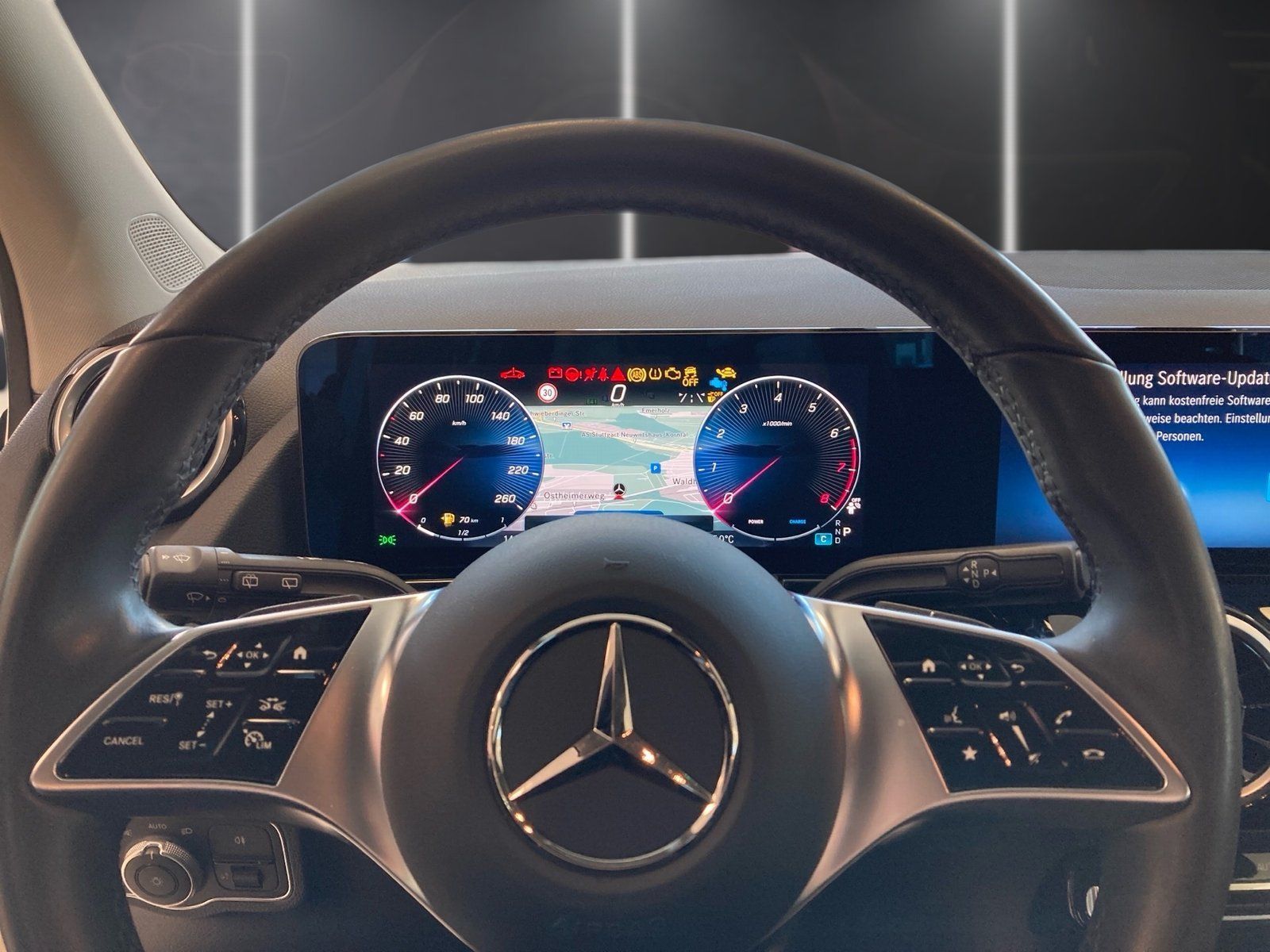 Fahrzeugabbildung Mercedes-Benz GLA 200 Progressive*Totwinke*LED*Kamera*CarPlay*