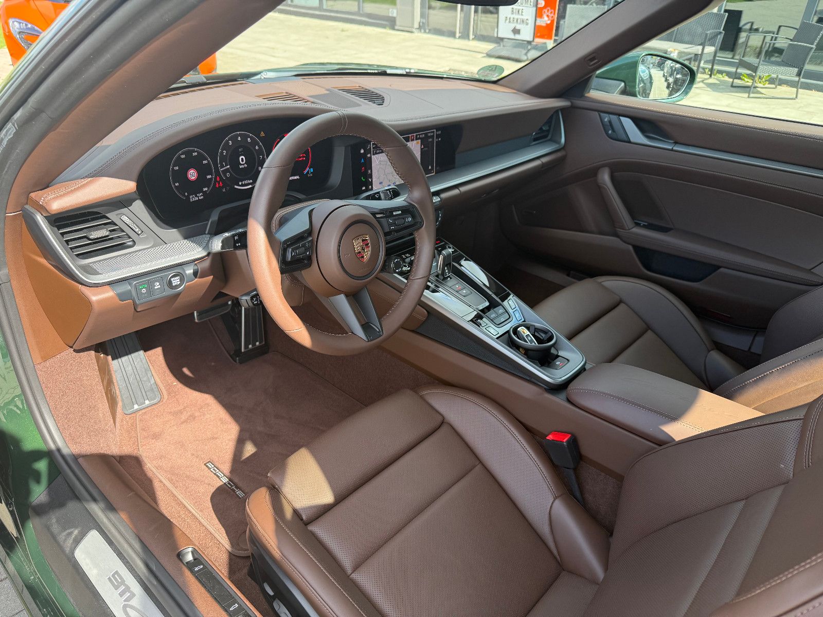 Fahrzeugabbildung Porsche 992.2/911 Carrera S Cabrio-BOSE-14Wege-LED